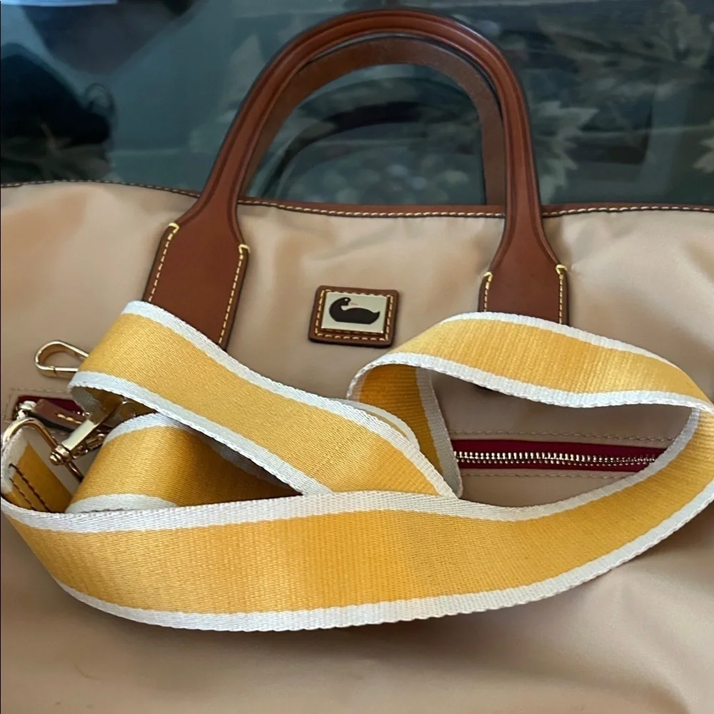 Authentic Dooney and Bourke camel Wayfarer large convertible Tote Bag